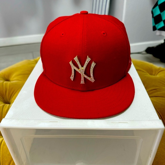 New Era Fitted Yankee Hat - Picture 1 of 5